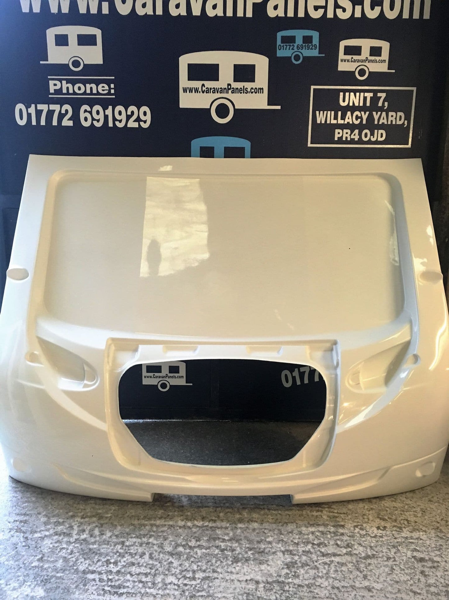 ABBEY CARAVAN FRONT PANEL 012