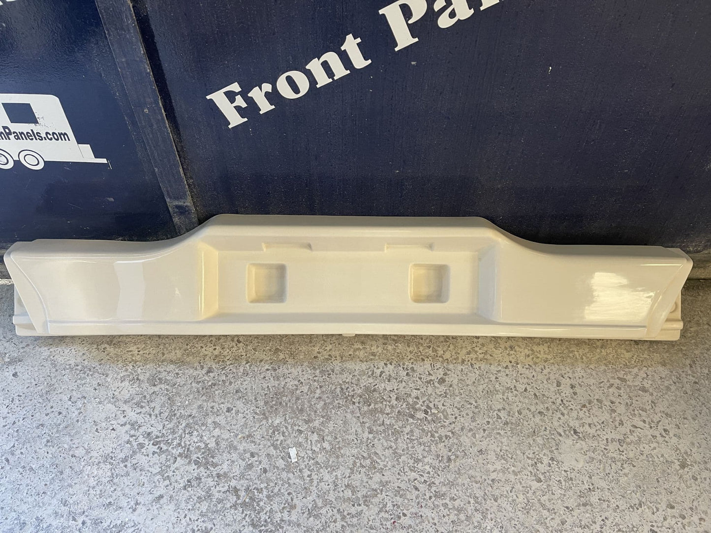 Bailey caravan rear bumper 015