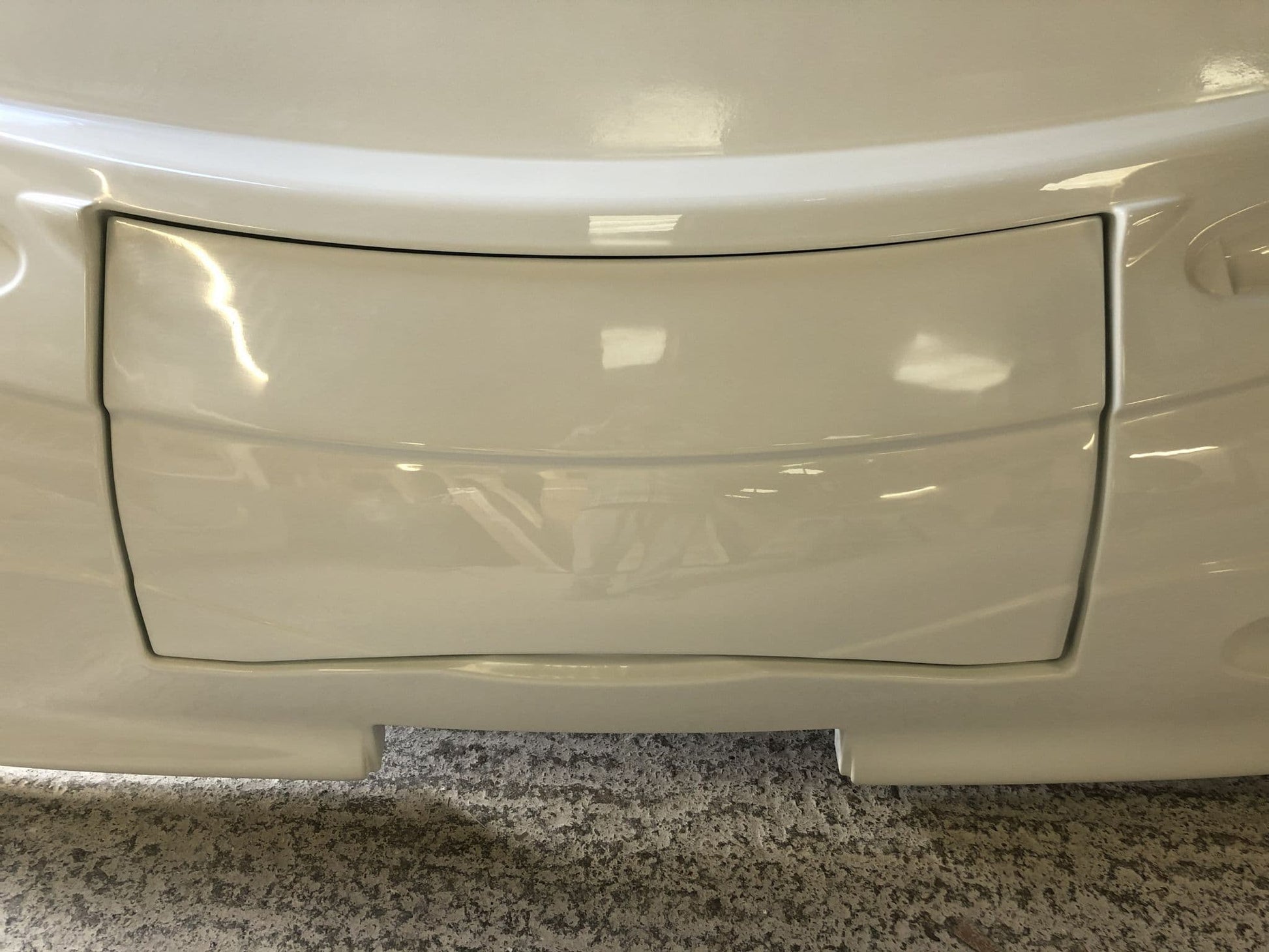 Coachman caravan locker lid 007
