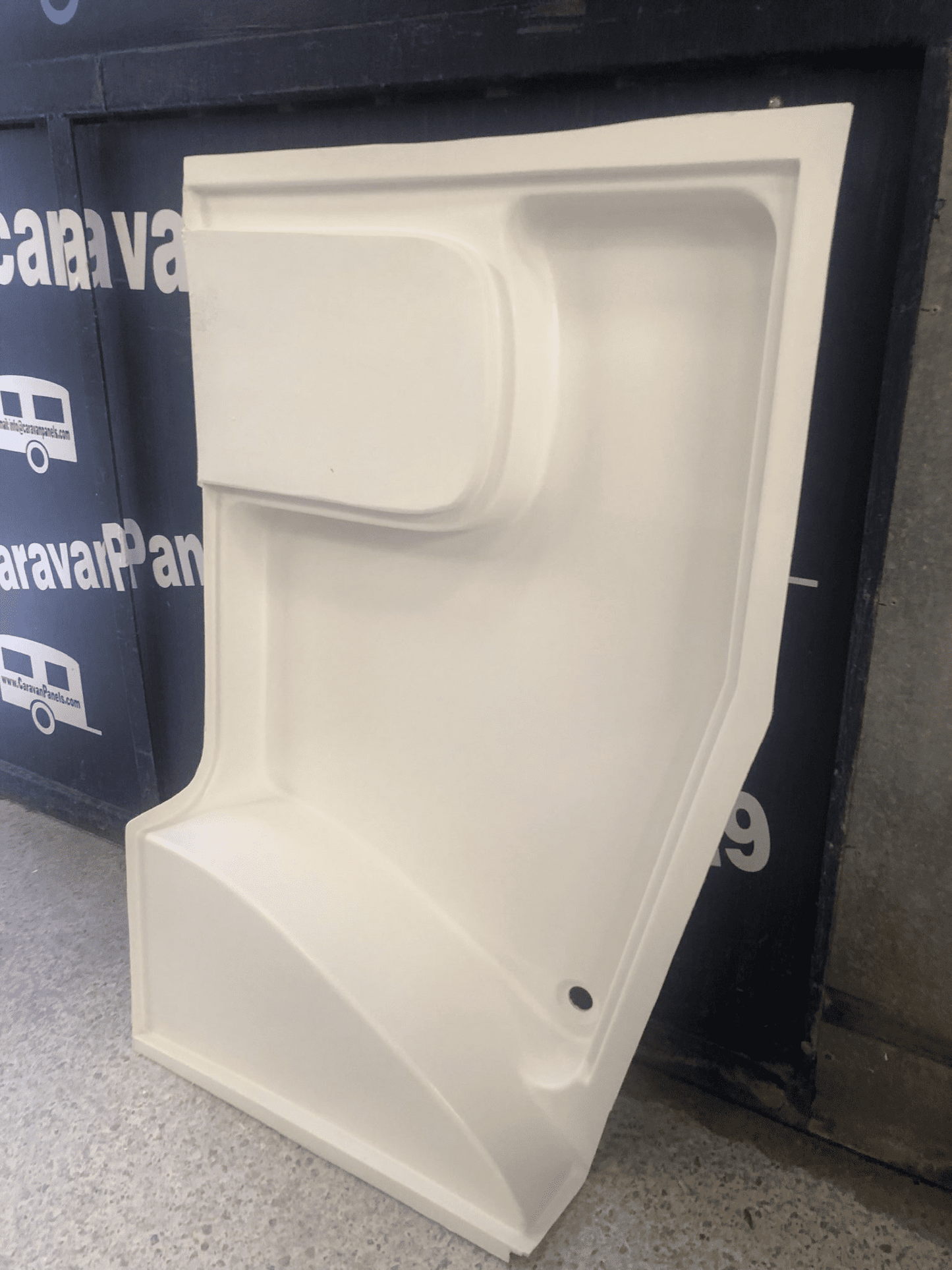 CARAVAN SHOWER TRAY 135