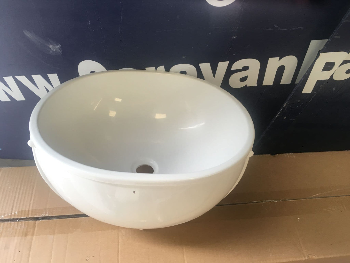 BATHROOM VANITY SINK 853