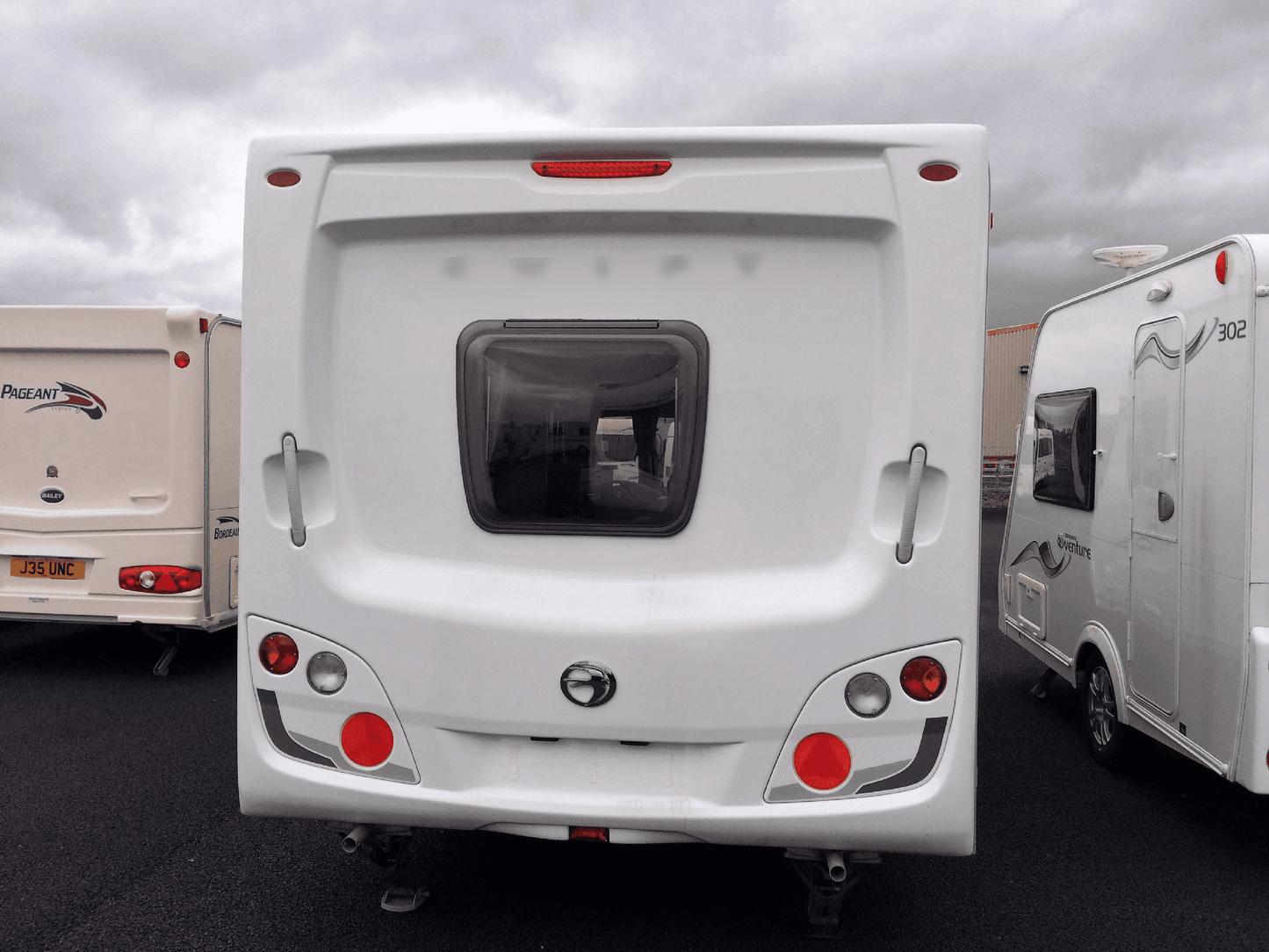 Swift caravan rear panel 004