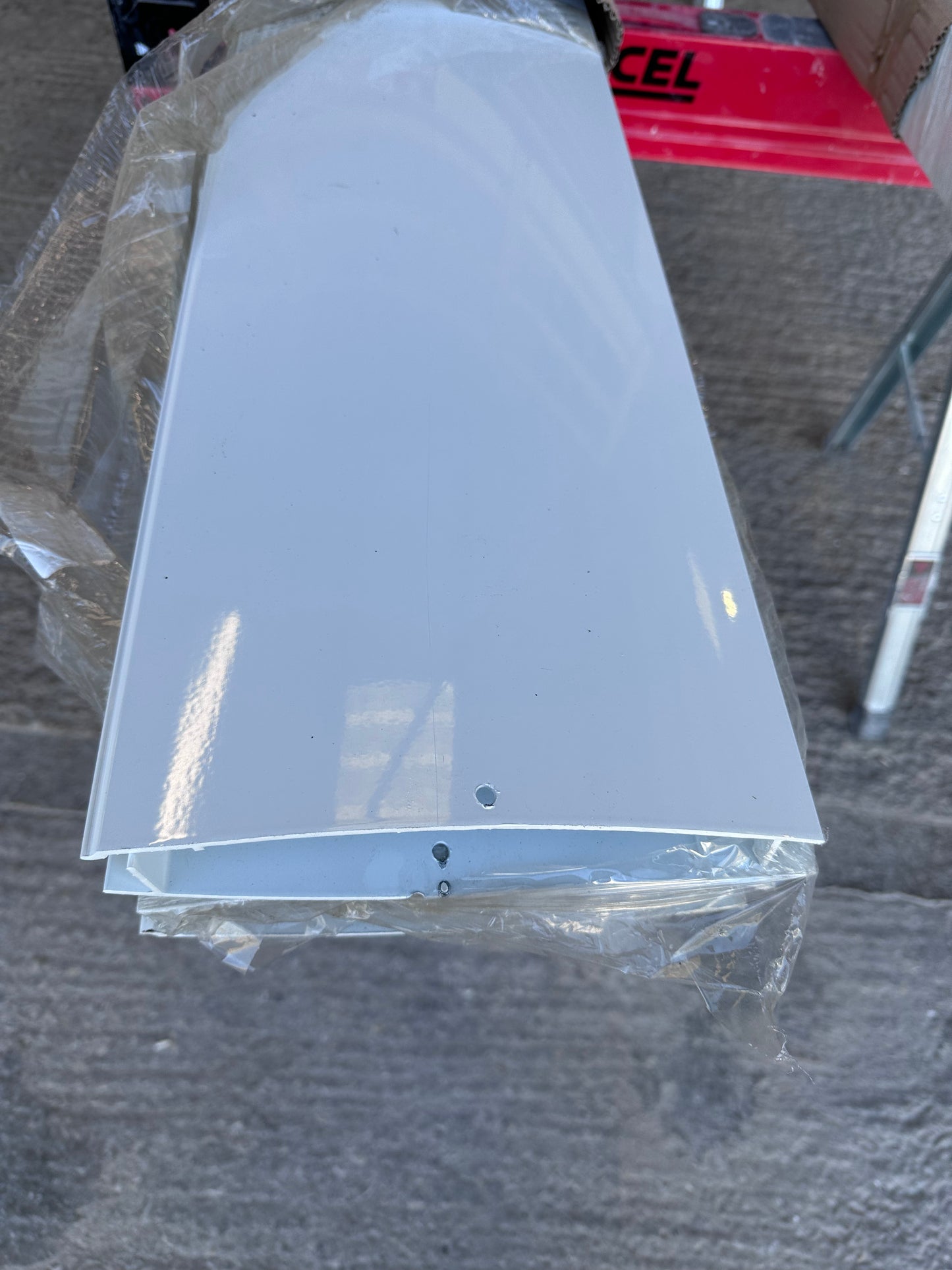 LUNAR MOTORHOME SIDE SKIRT 001