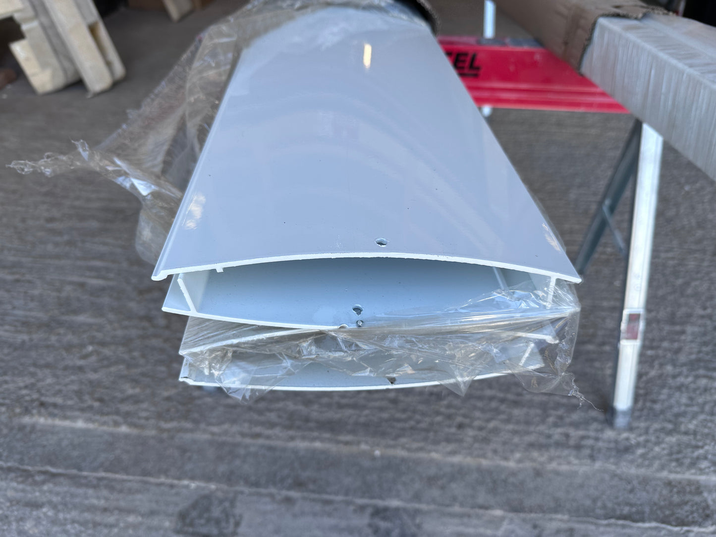 LUNAR MOTORHOME SIDE SKIRT 001