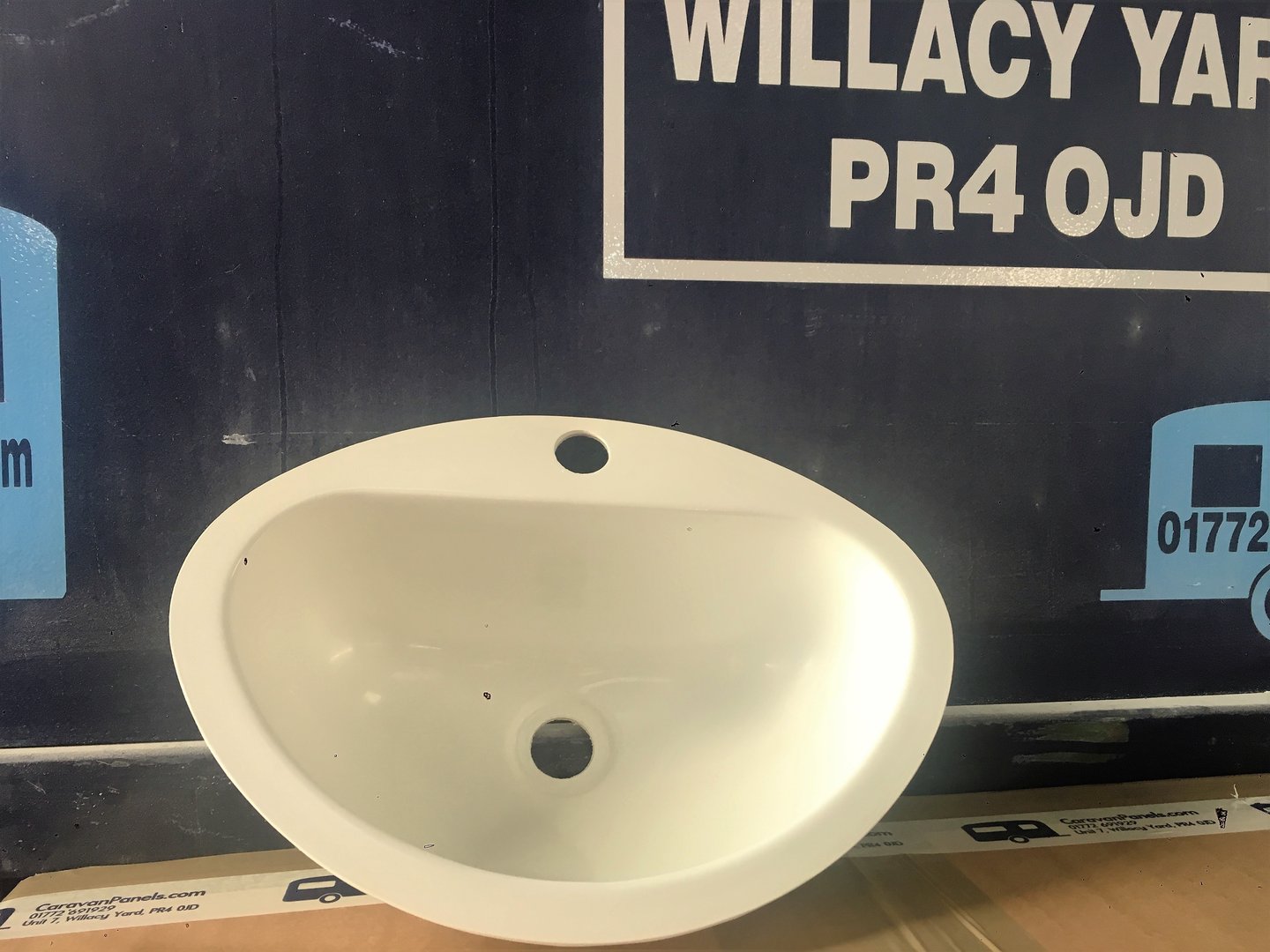 BAILEY MOTORHOME VANITY SINK 001