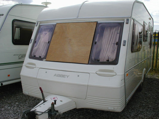 ABBEY CARAVAN FRONT PANEL 004