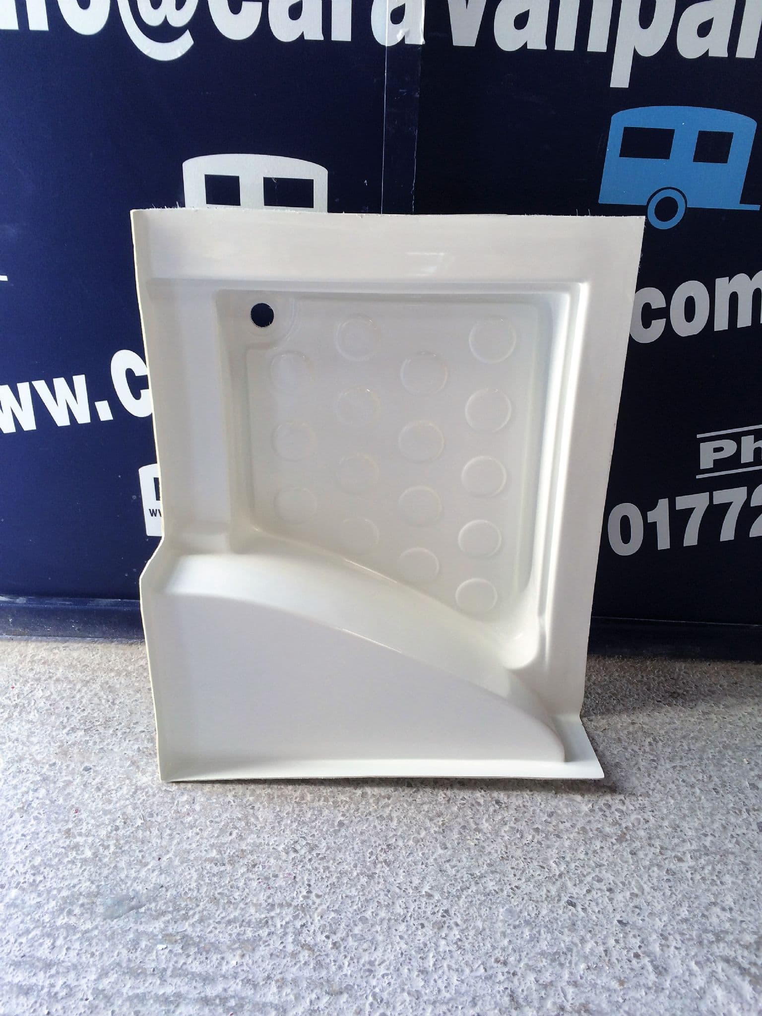 ABBEY CARAVAN SHOWER TRAY 007