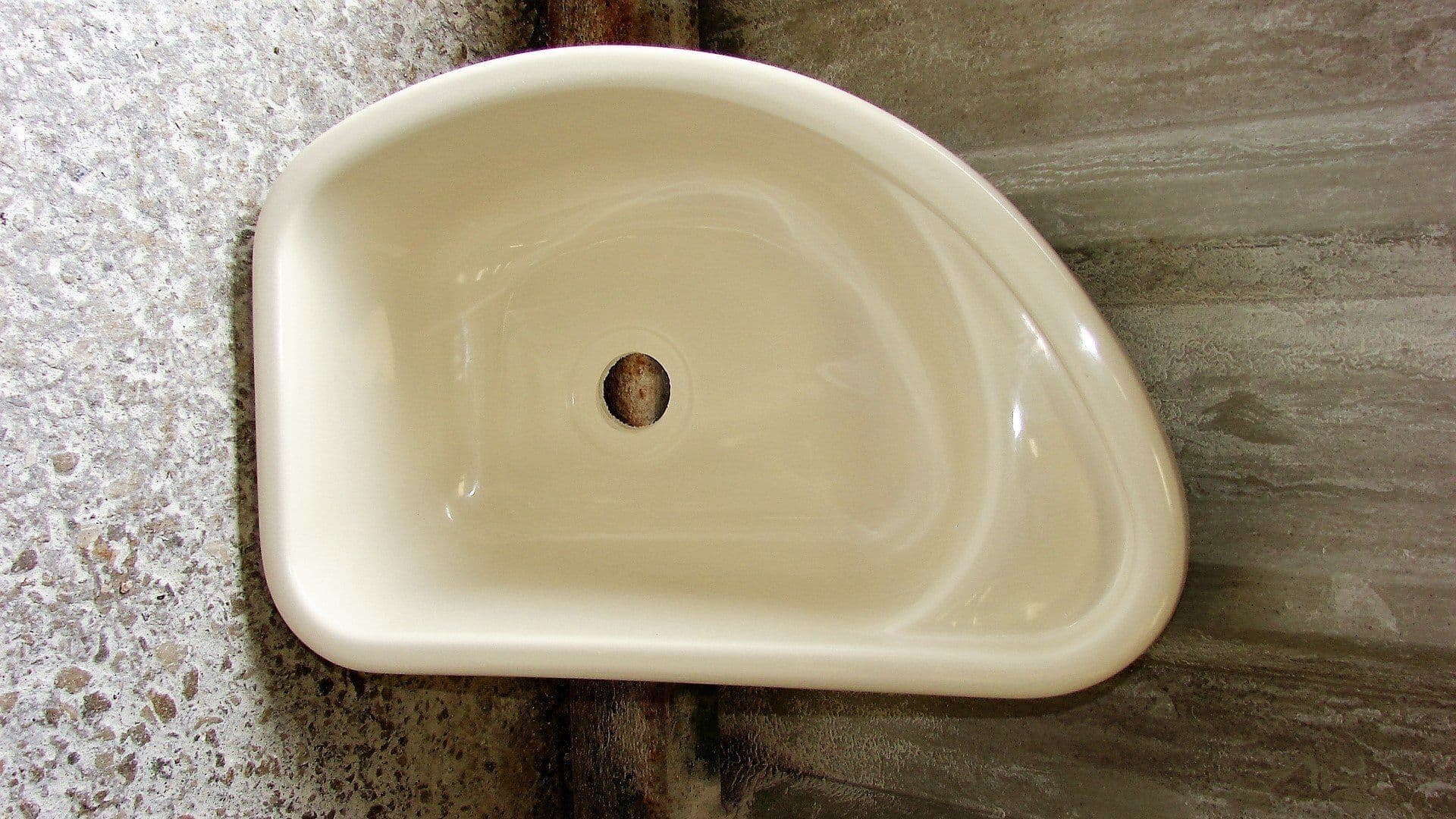 ABBEY CARAVAN VANITY SINK 010