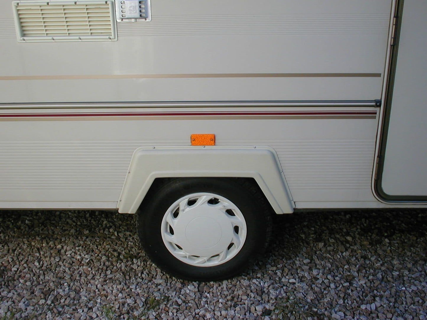 ABI-ACE CARAVAN WHEEL SPAT 017