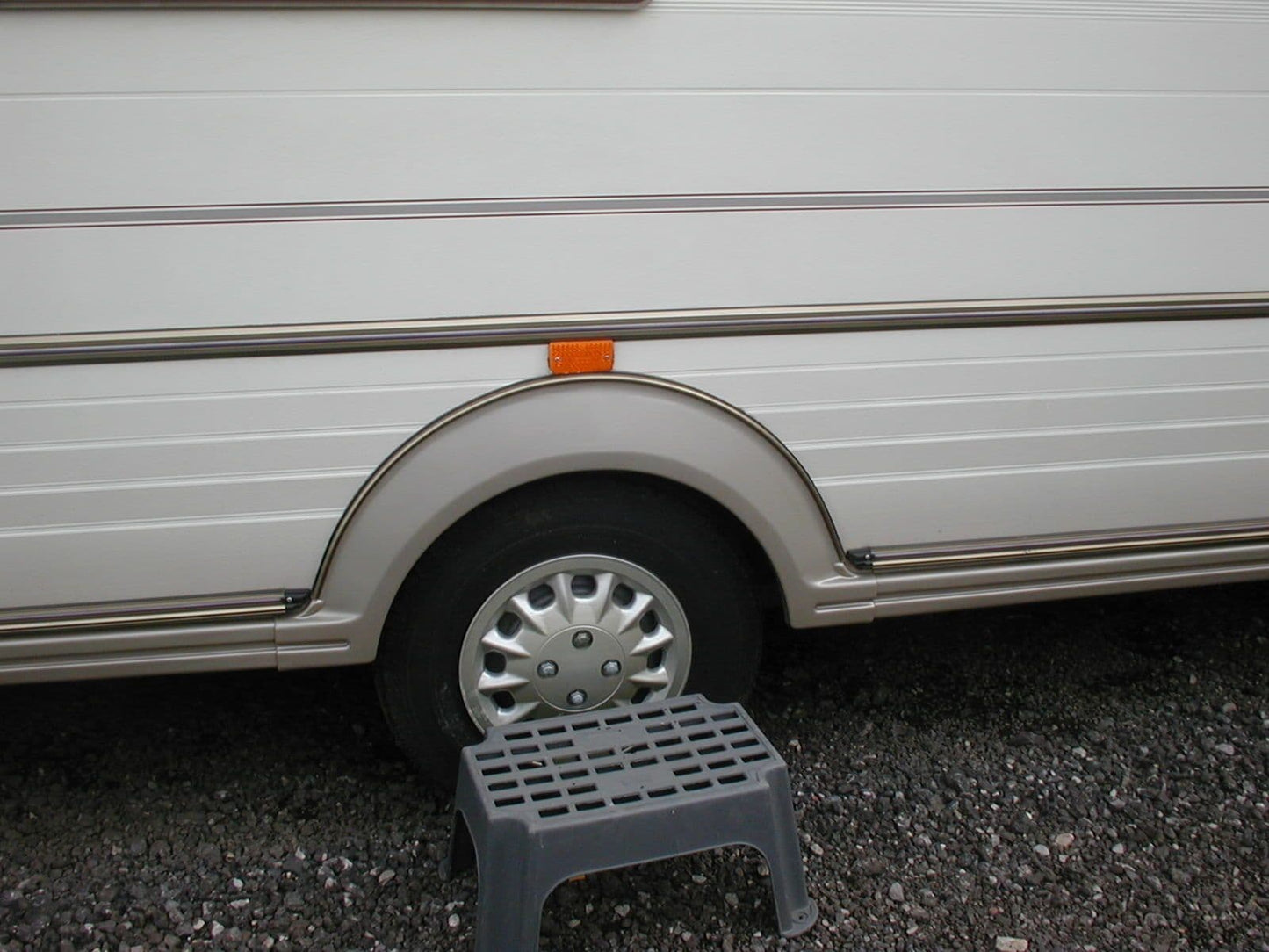 ABI-ACE CARAVAN WHEEL SPAT 019