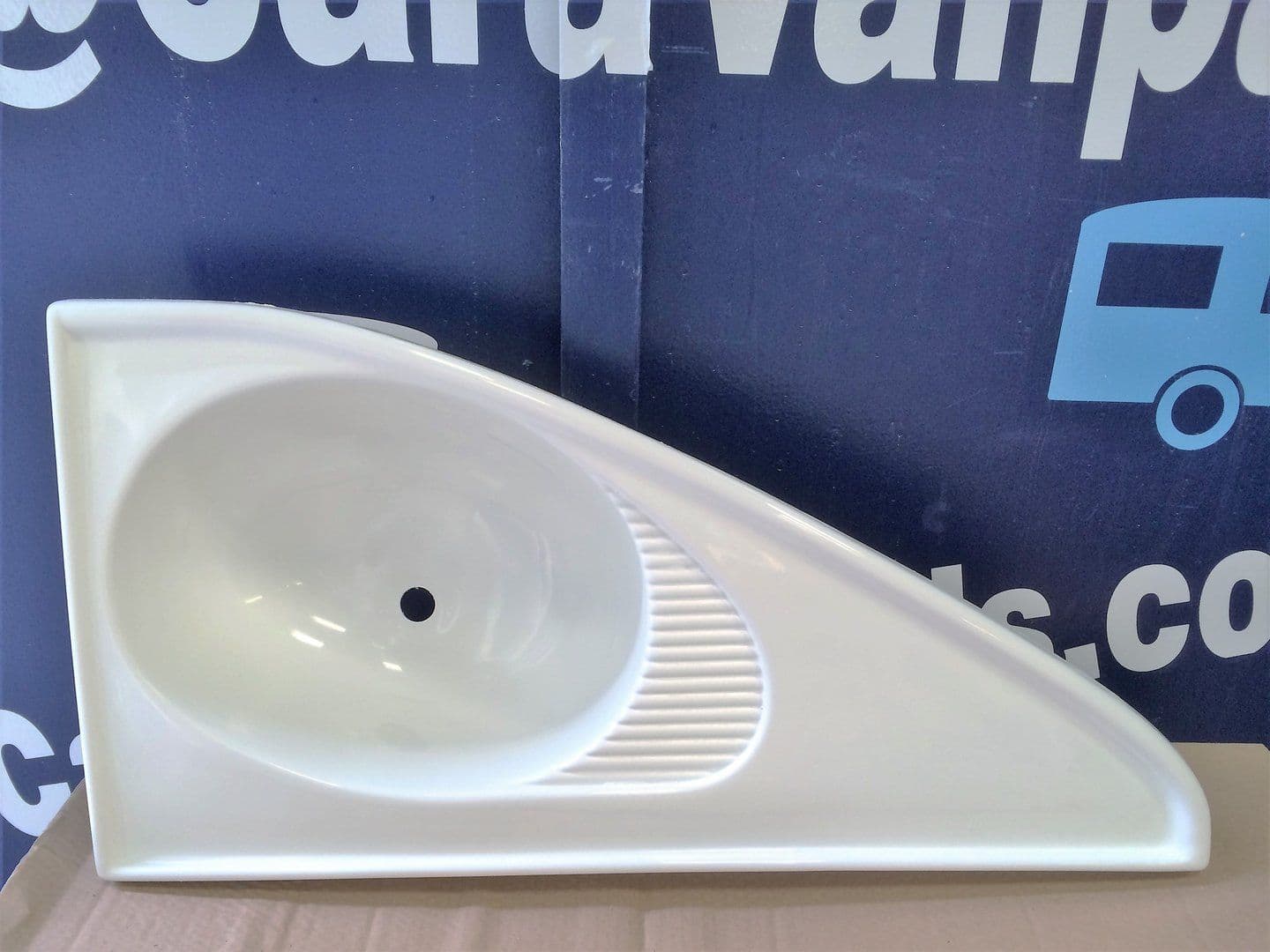 Avondale caravan vanity sink 004