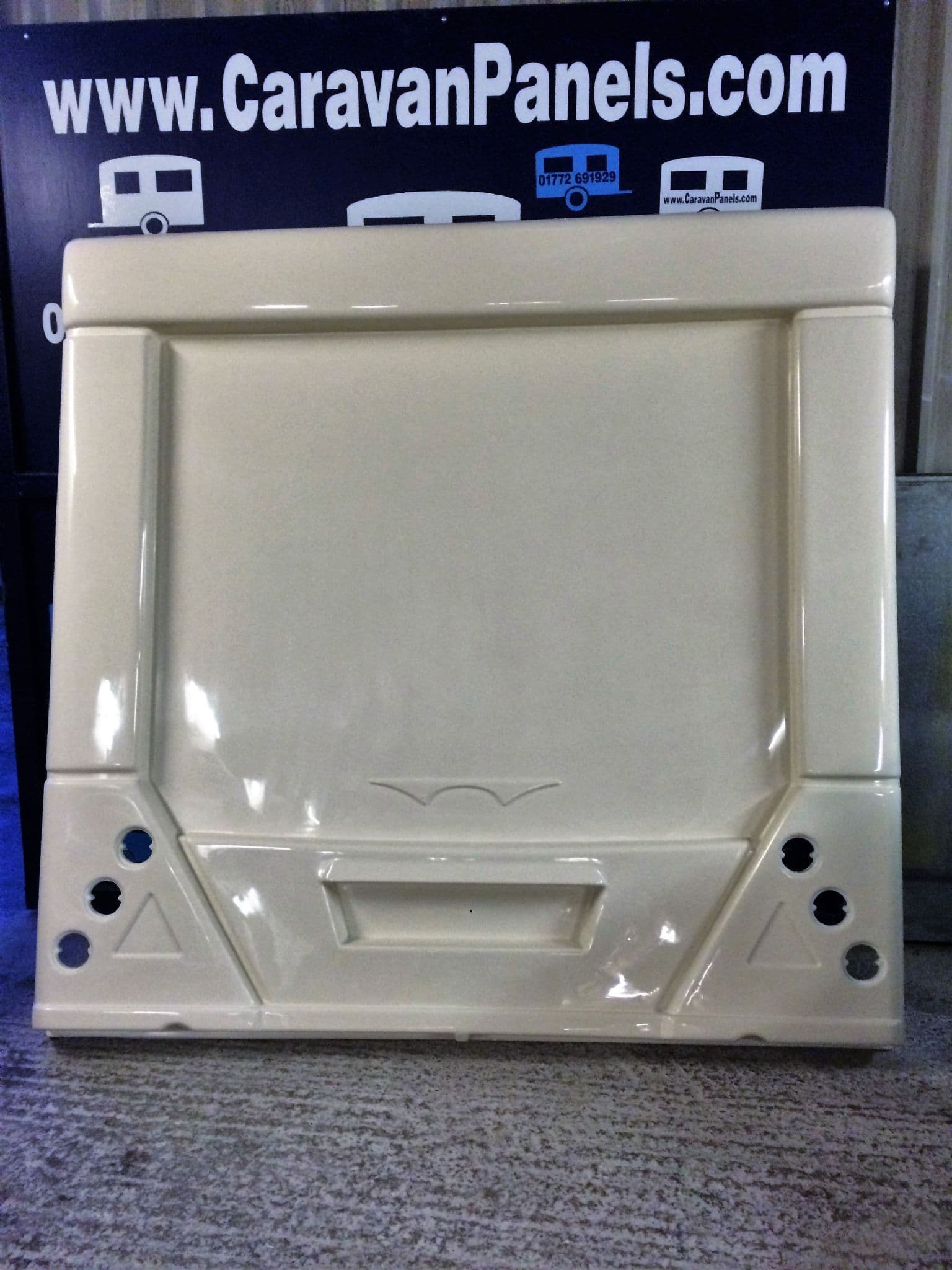 Bailey caravan rear panel 001