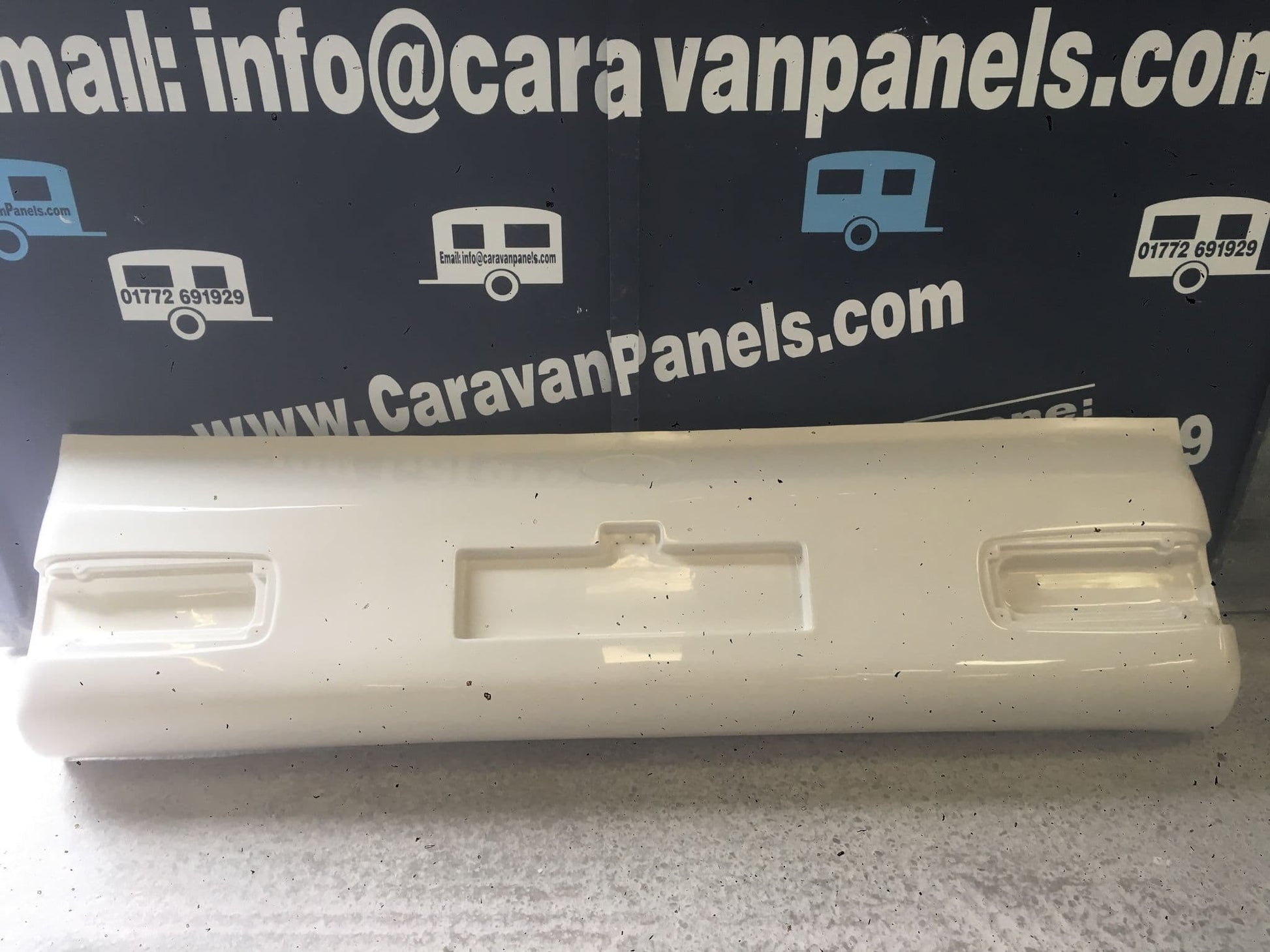 Bailey caravan rear panel 008