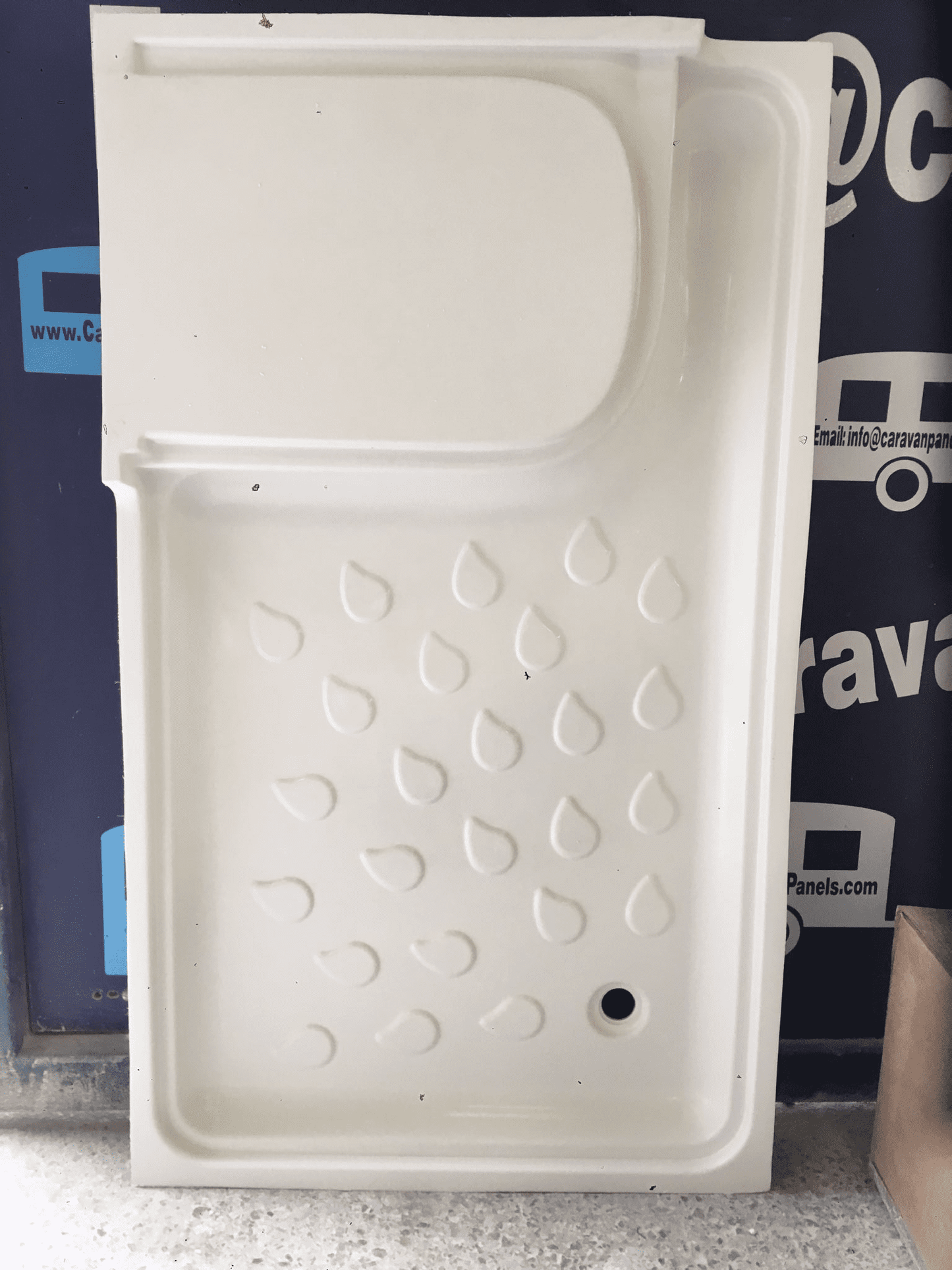 Coachman caravan shower tray 004