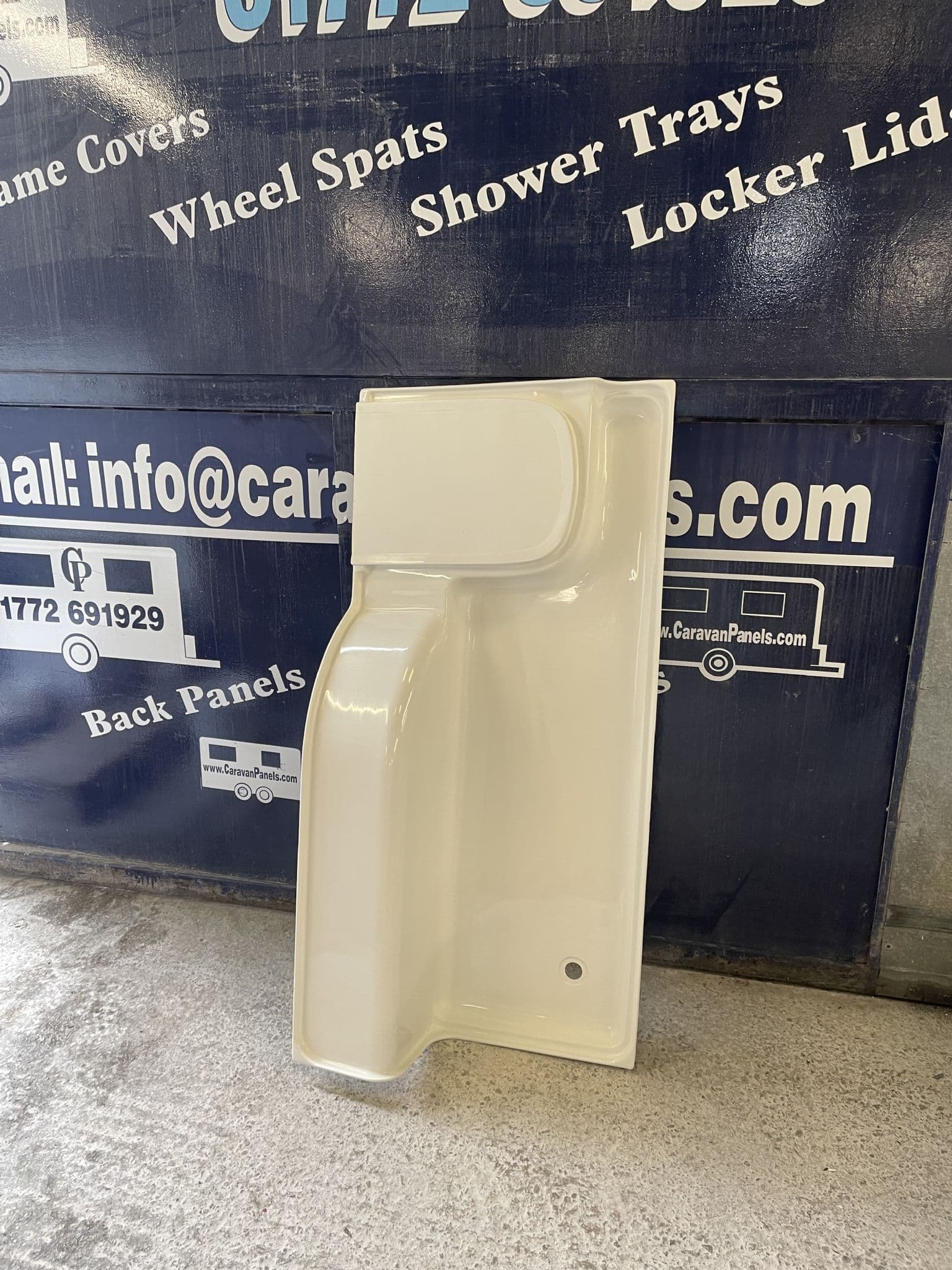 Coachman caravan shower tray 007