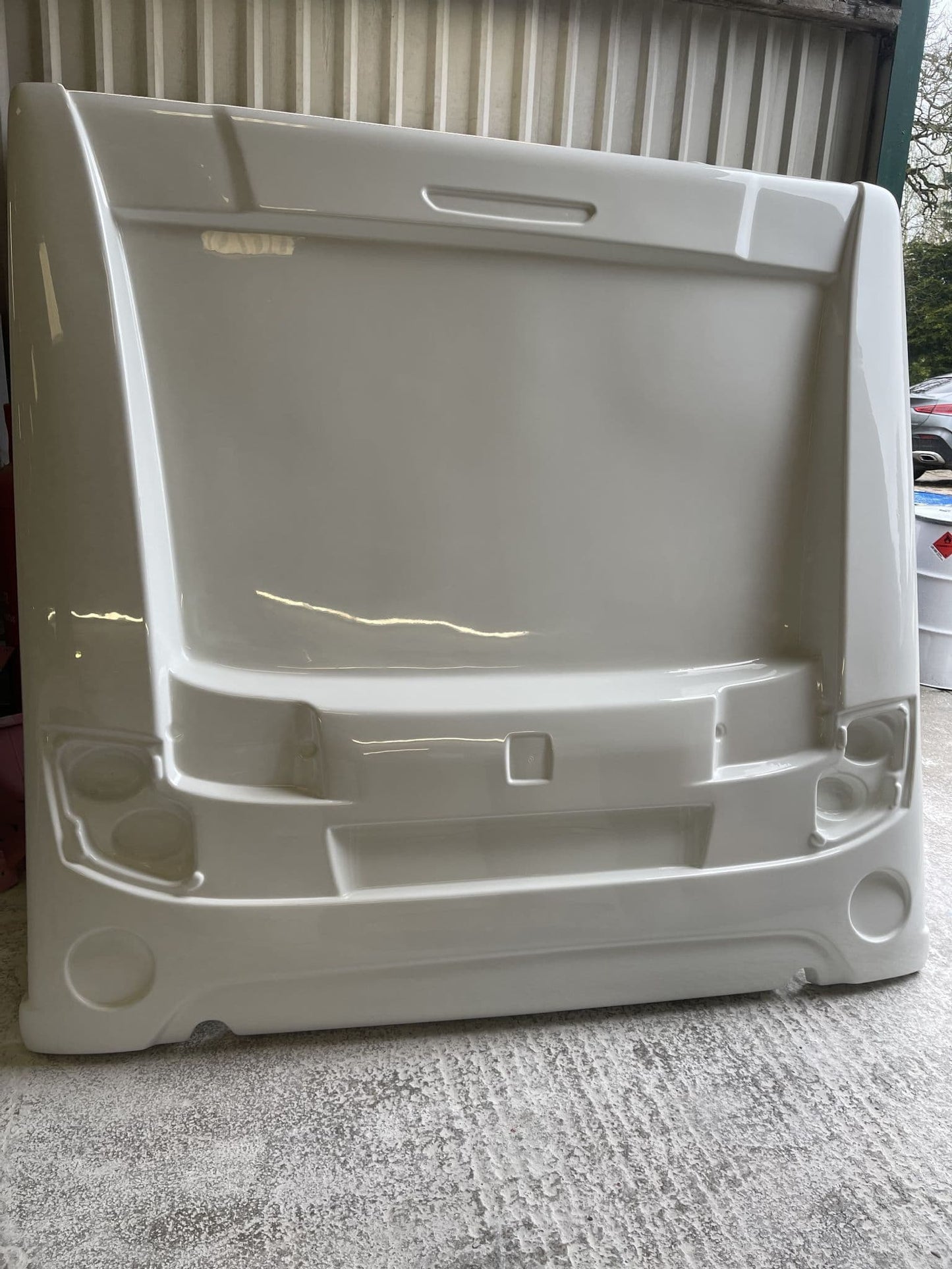 Coachman rear panel 010