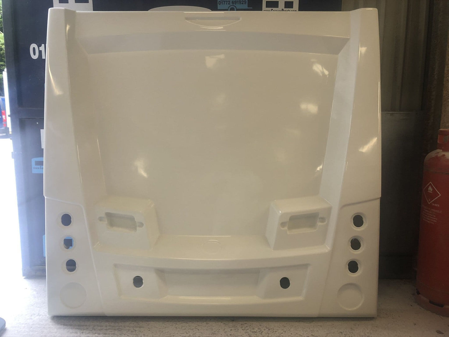 Compass caravan rear panel 003