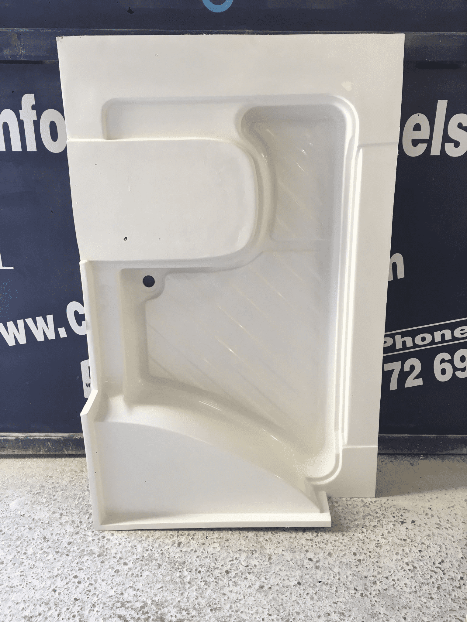 CPS-BESSACARR-MOTO-SHOWER TRAY-001