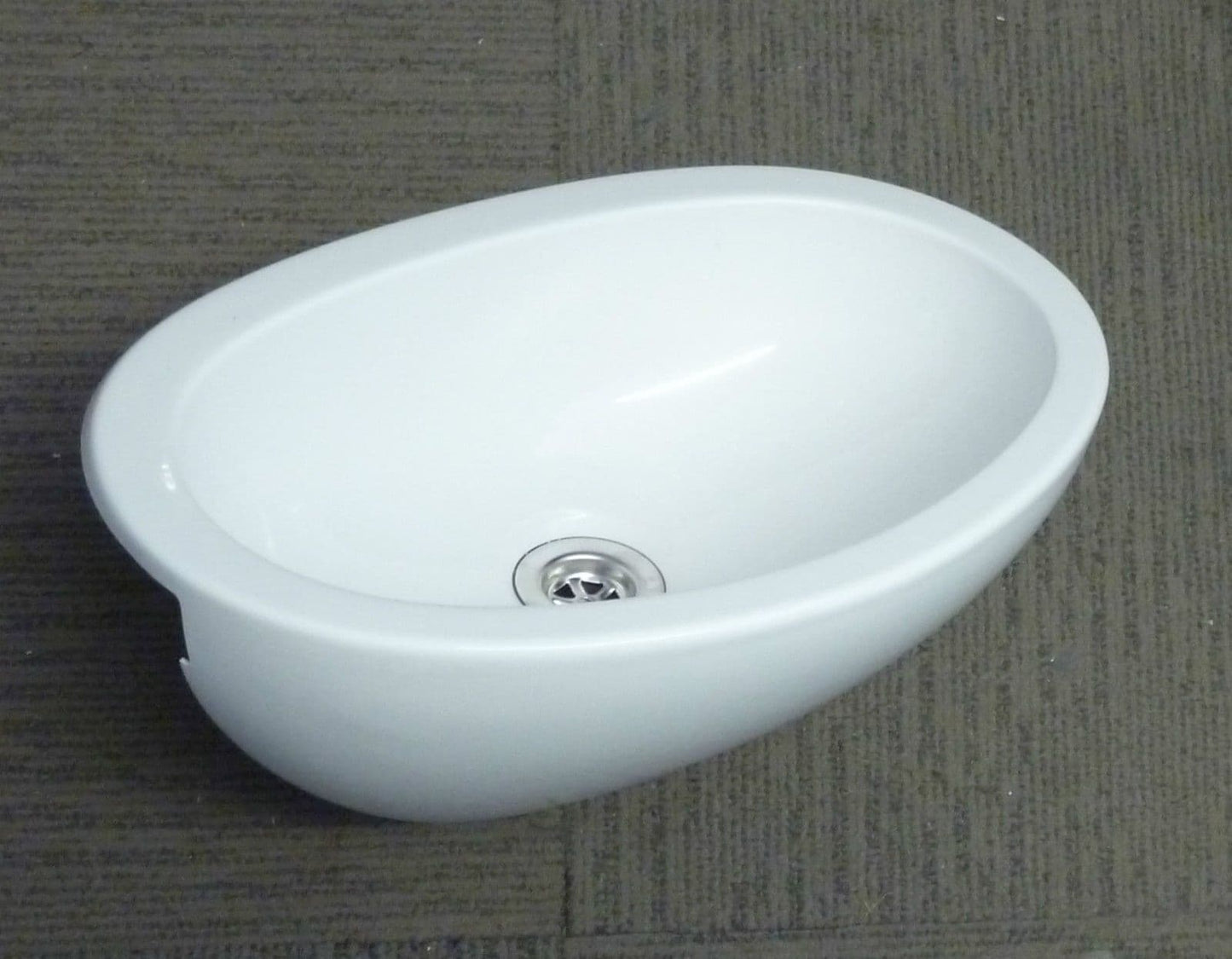 Eccles caravan vanity sink 004