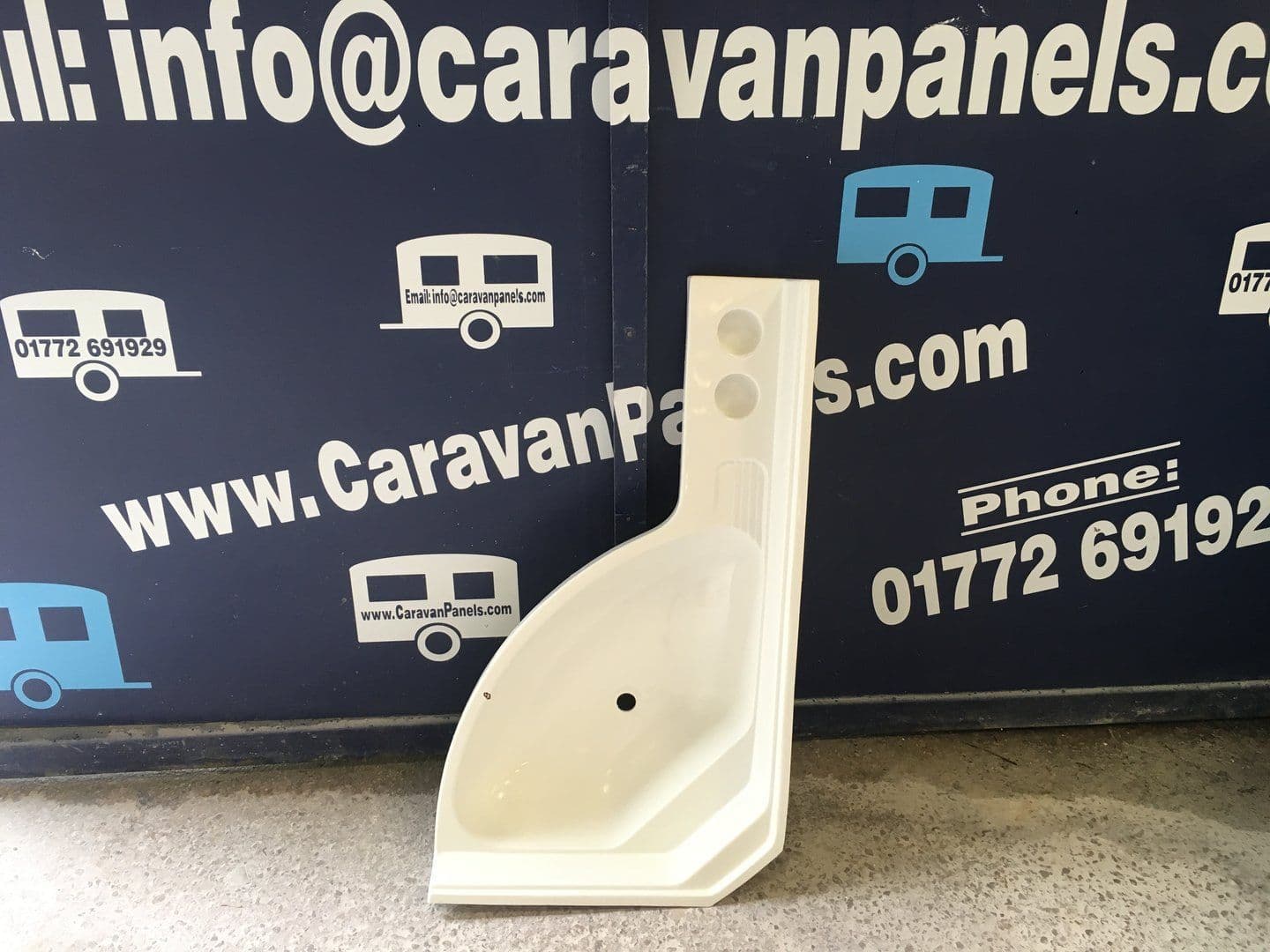 Hobby caravan vanity sink 003