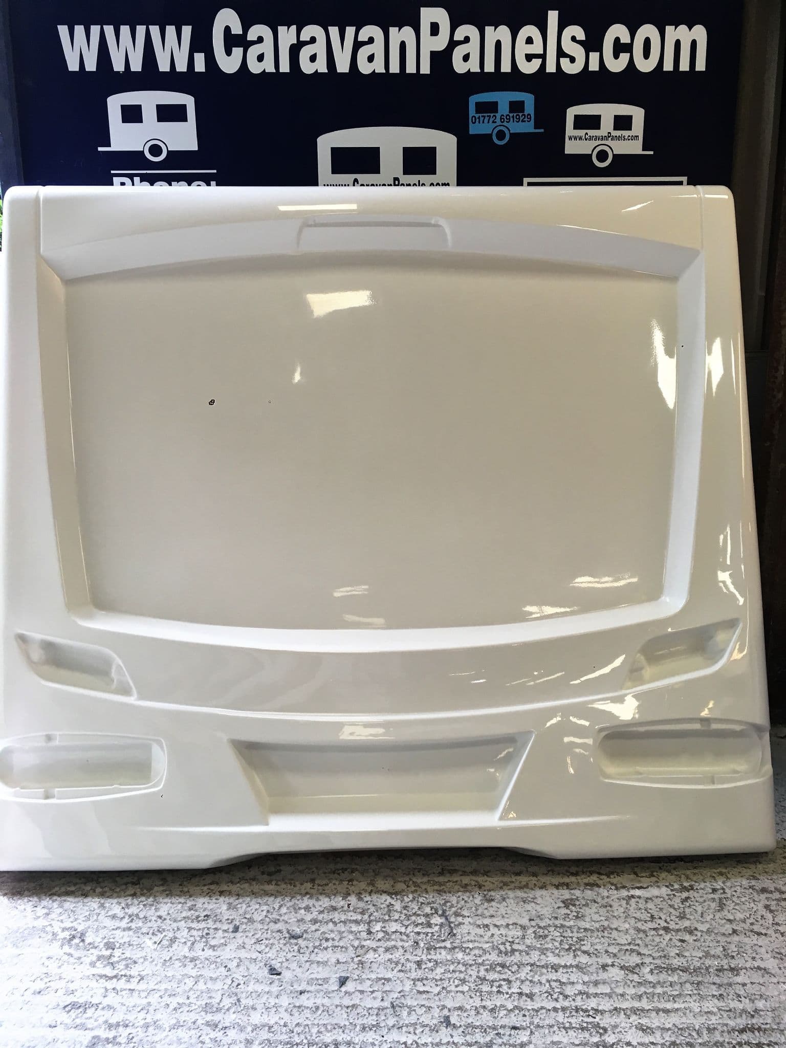 Lunar caravan rear panel 001 – Caravan Panels