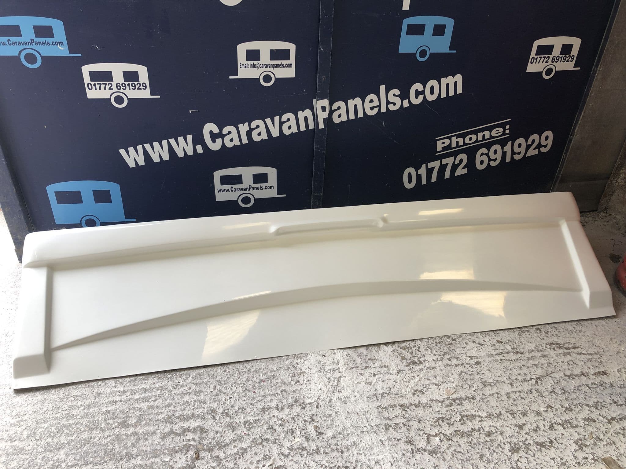 Lunar caravan rear panel 006 – Caravan Panels