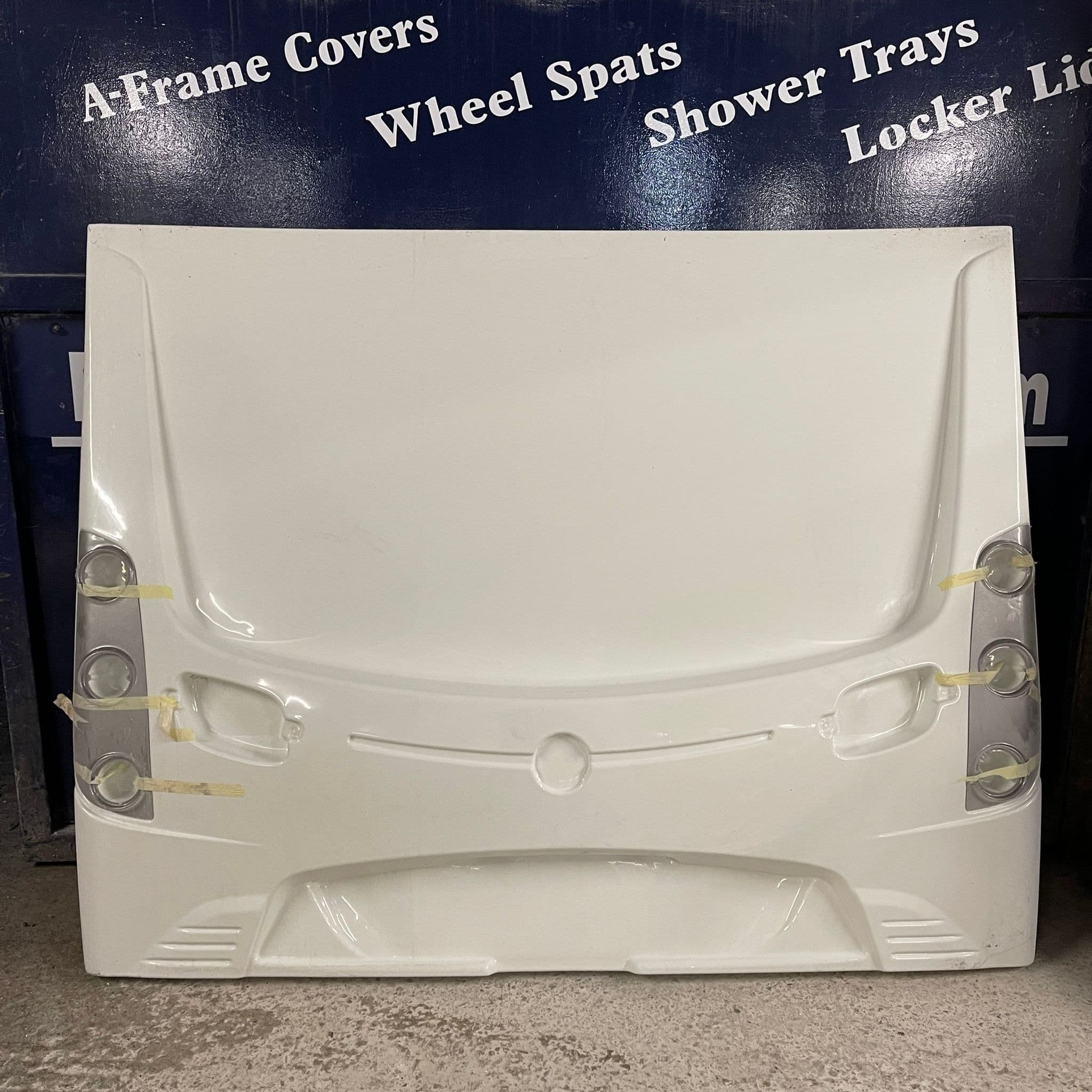 Lunar caravan rear panel 007 – Caravan Panels