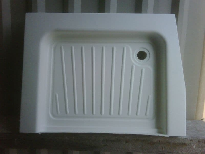 Lunar caravan shower tray 007