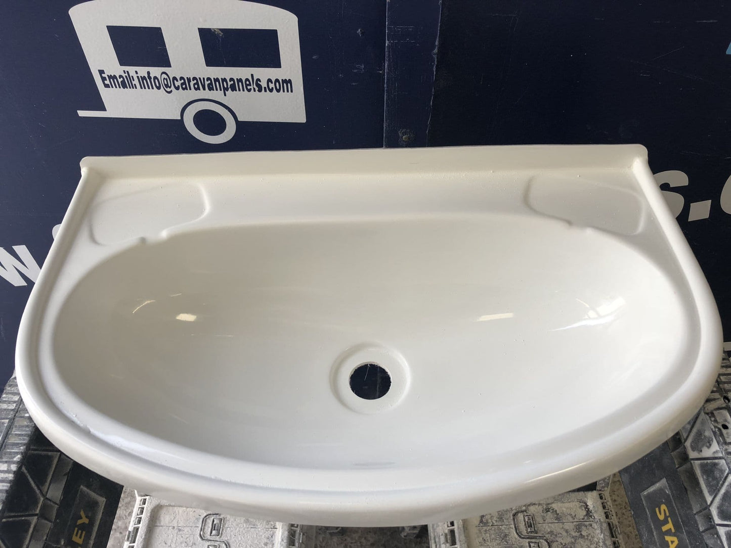 Lunar caravan vanity sink 001