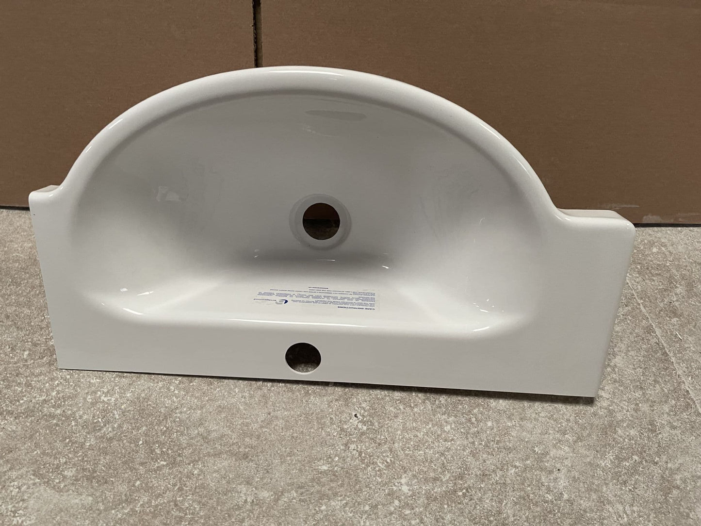 Lunar caravan vanity sink 023