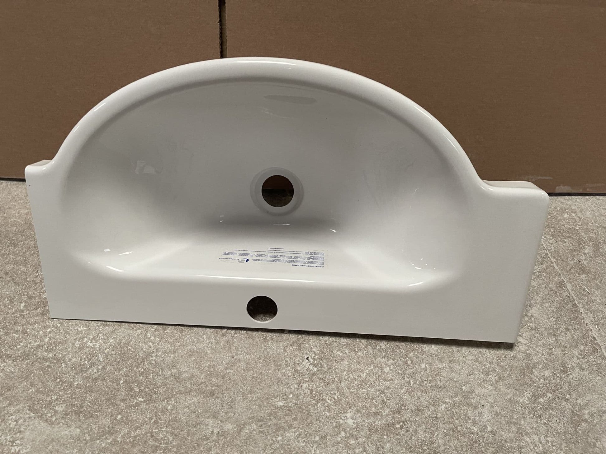 Lunar caravan vanity sink 023