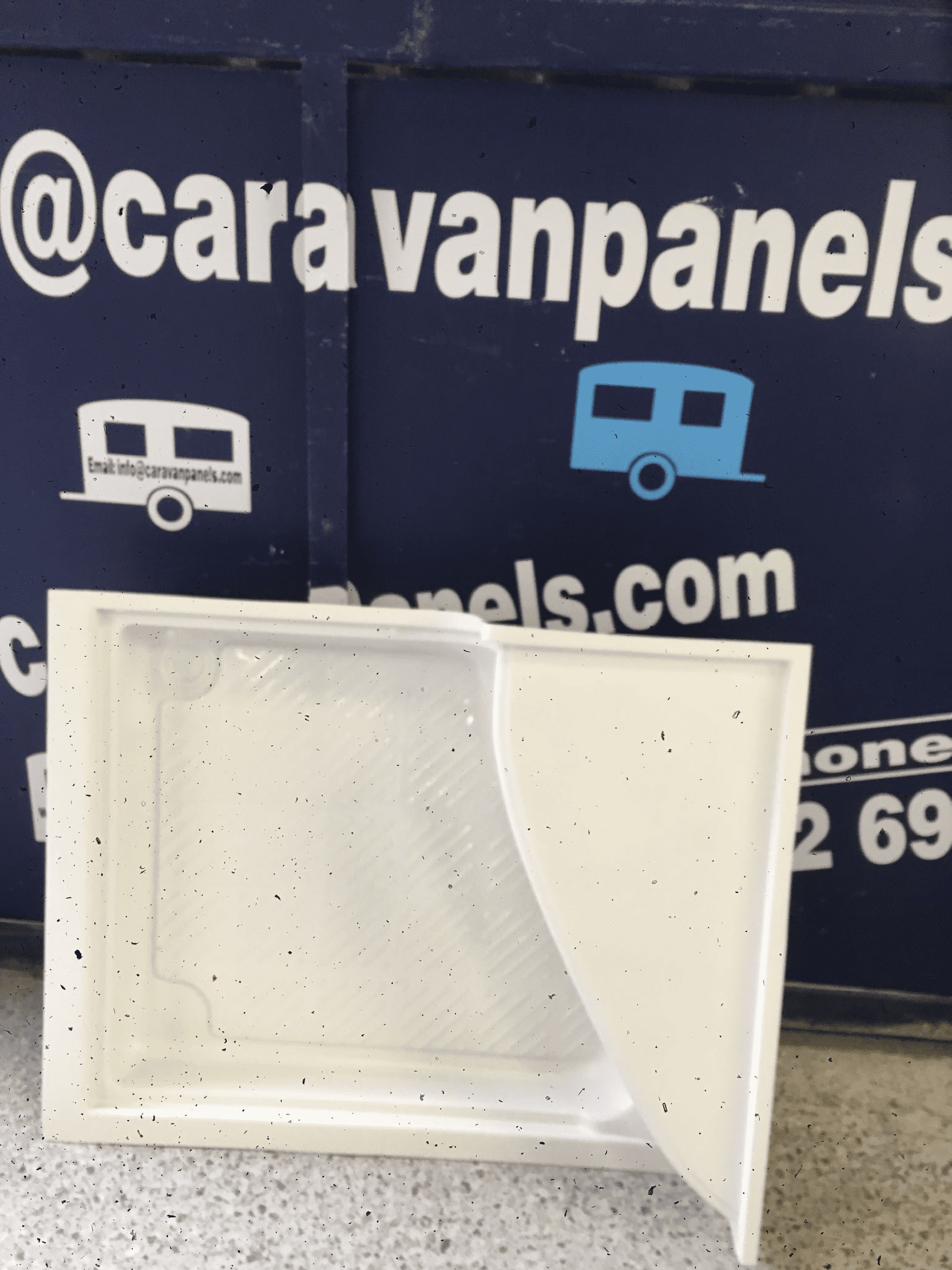 Sprite caravan shower tray 001