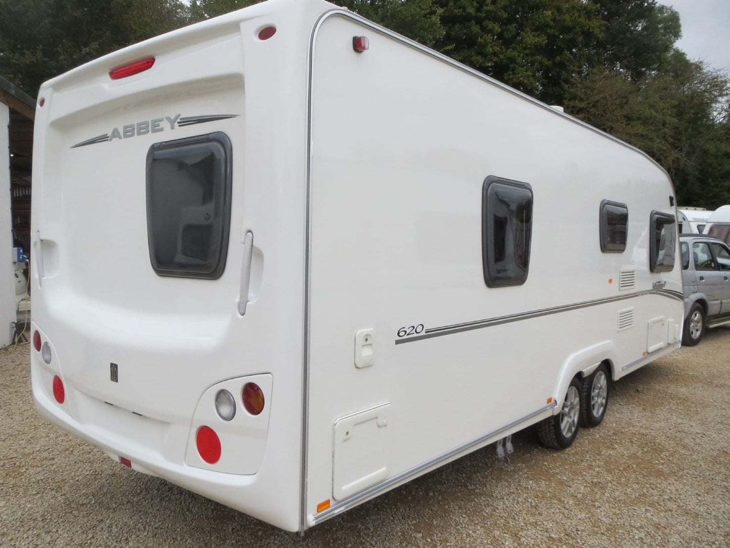 Swift caravan rear panel 004